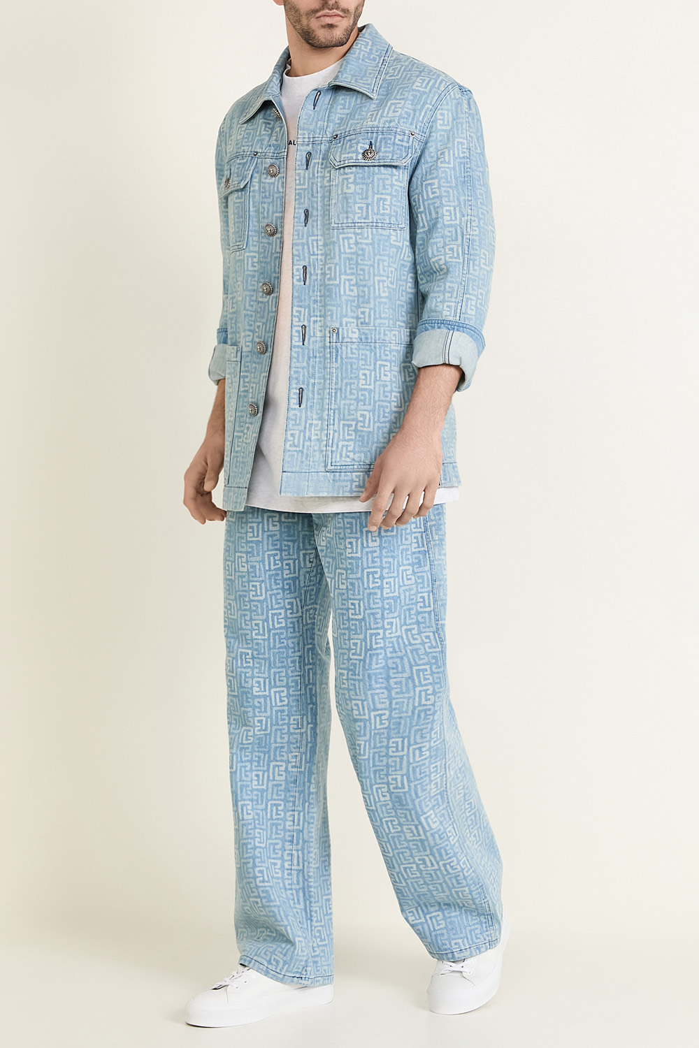 מכנסי ג'ינס מונוגרמה